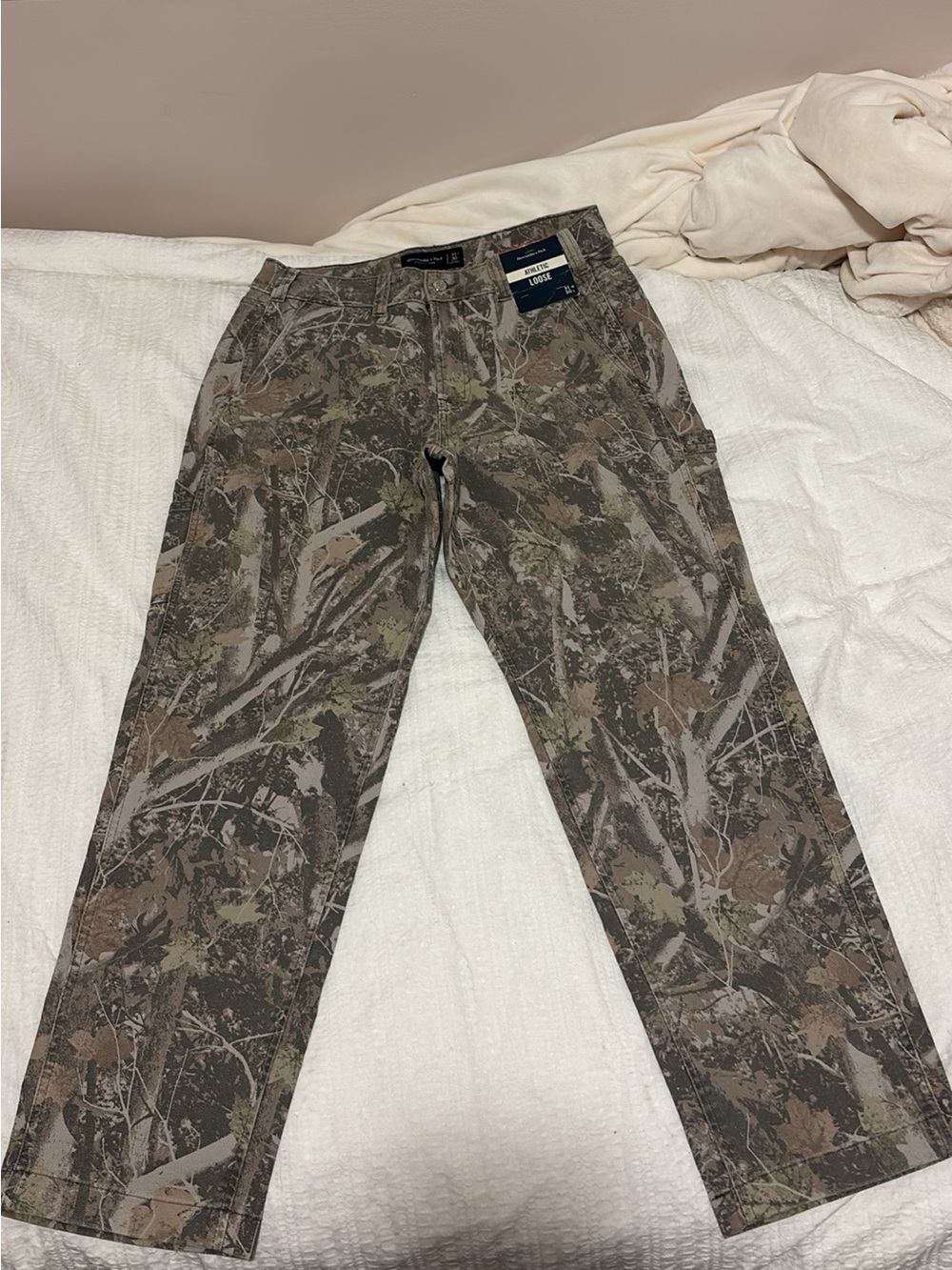 Abercrombie & Fitch Men's Camouflage Chino Pants - Brown and Green